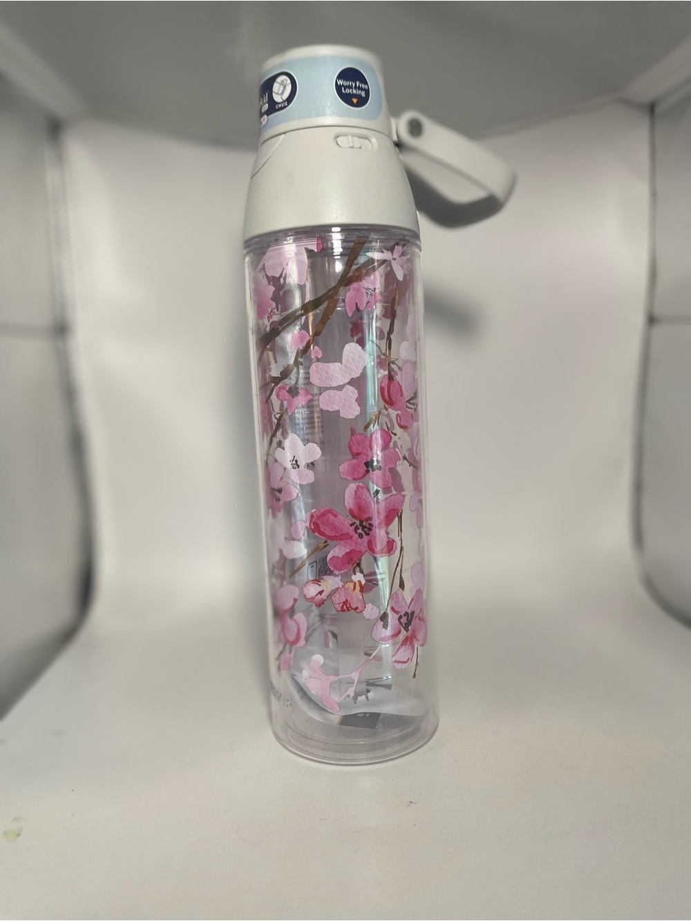 Tervis New Venture Lite Sakura Japanese Cherry Blossom 24Oz Water Bottle